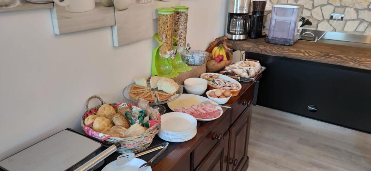 B&B Da Cesco Garda  Bagian luar foto